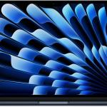 Apple MacBook Air Laptop, 13.6" Liquid Retina Display, M5 Chip, 10-Core CPU, 8-Core GPU, 16 Core Neural Engine, 16GB RAM, 512GB SSD, MacOS, English Keyboard, Midnight | MDHE4